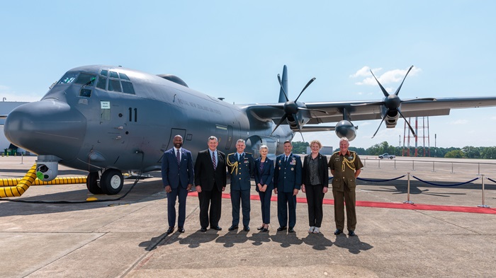 Nueva Zelanda recibe su primer transporte aéreo militar C-130J Súper Hércules