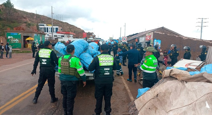 Perú sanciona a transportadores irregulares de madera en la región Puno