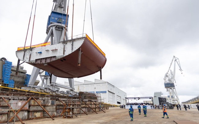 Navantia coloca la quilla de la segunda fragata F-110 e inicia la construcción de la tercera
